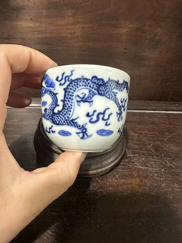 古玩陶瓷龍紋青花臥足杯拍賣,當前價格5500元