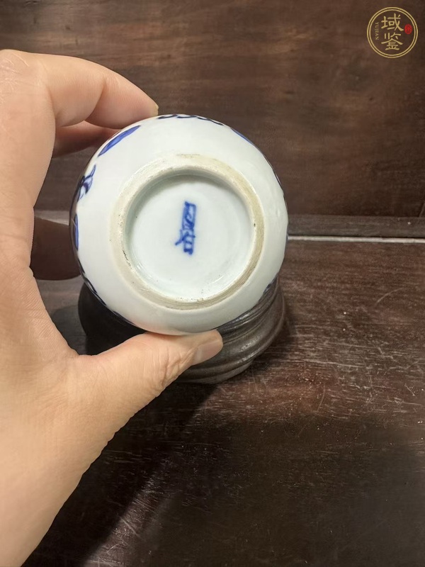 古玩陶瓷龍紋青花臥足杯真品鑒賞圖