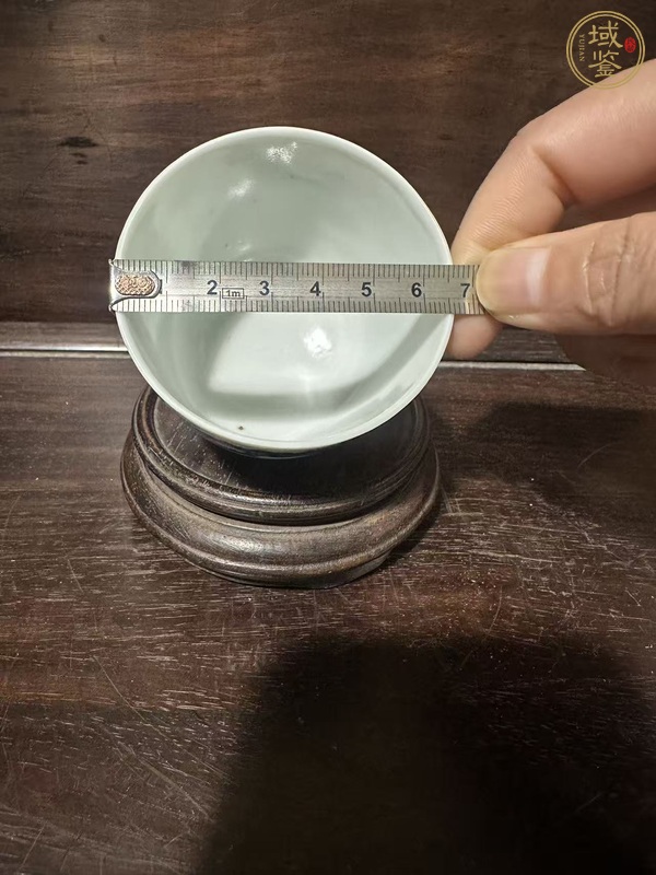 古玩陶瓷龍紋青花臥足杯真品鑒賞圖