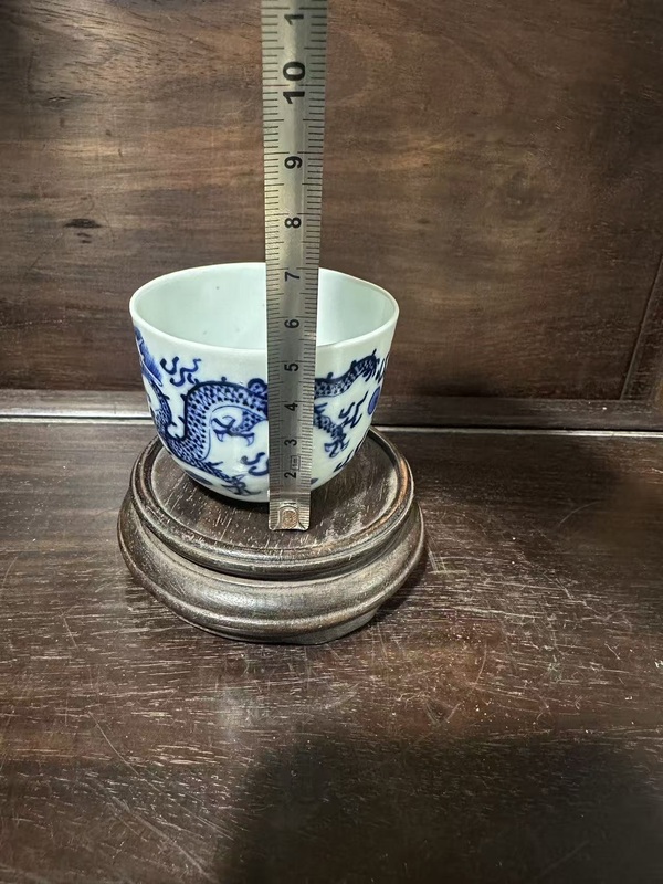 古玩陶瓷龍紋青花臥足杯拍賣,當前價格5500元
