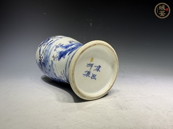古玩陶瓷晚清·青花釉里紅三國趙子龍人物瓶真品鑒賞圖