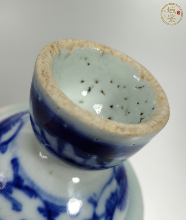 古玩陶瓷青花淡描花卉紋高足盤真品鑒賞圖