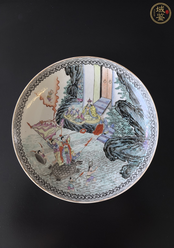 古玩雙圈足人物紋粉彩盤真品鑒賞圖