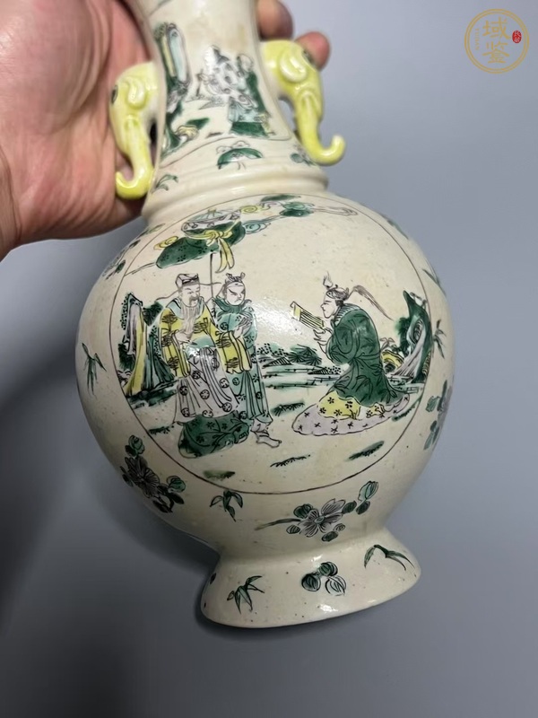 古玩陶瓷素三彩象耳瓶真品鑒賞圖