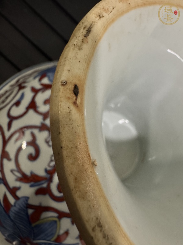 古玩花卉紋斗彩高足碗真品鑒賞圖