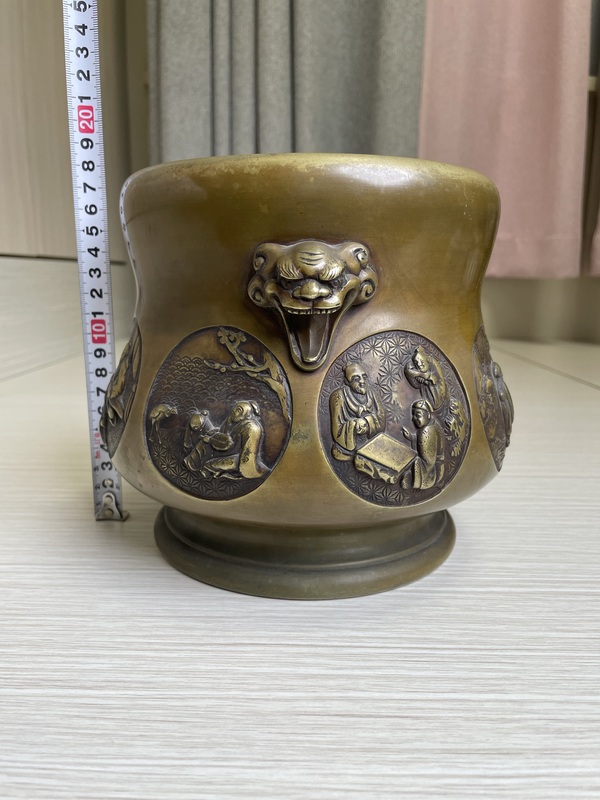 古玩銅器清中晚期 極品八開窗獸耳宣德銅爐拍賣,當前價格1200元
