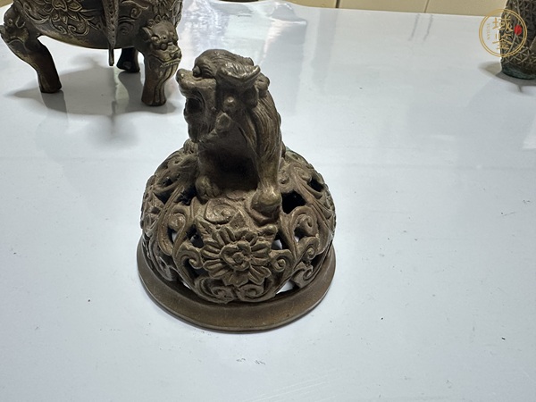 古玩銅器獸耳薰?fàn)t真品鑒賞圖