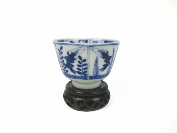 古玩陶瓷清光緒·青花魚蝦蟹茶圓拍賣，當前價格495元