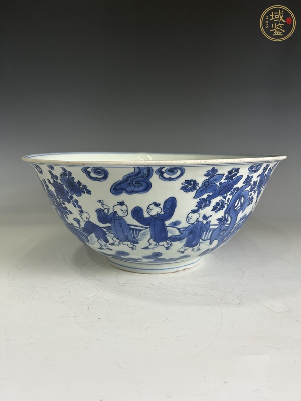 古玩陶瓷 明晚青花十六子嬰戲紋大碗真品鑒賞圖
