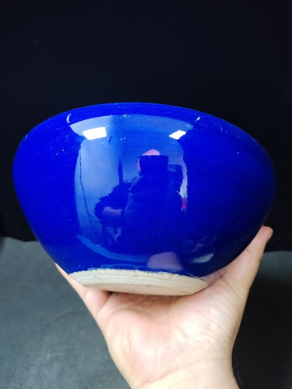 古玩陶瓷（全品）清晚期咸豐霽藍釉大香爐描述：直徑20cm，高9.5cm拍賣，當前價格2200元