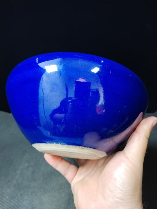 古玩陶瓷（全品）清晚期咸豐霽藍釉大香爐描述：直徑20cm，高9.5cm拍賣，當前價格2200元