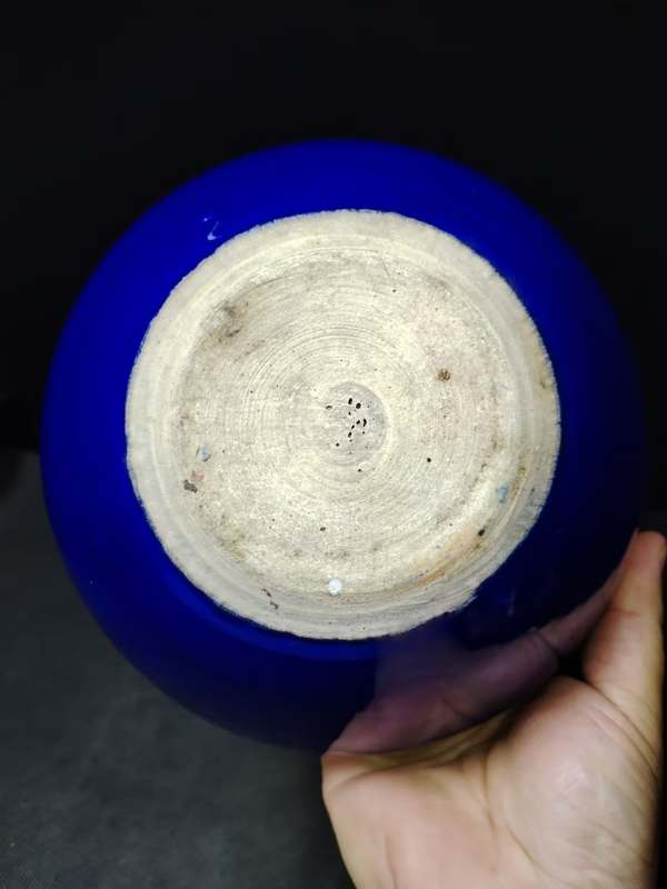 古玩陶瓷（全品）清晚期咸豐霽藍釉大香爐描述：直徑20cm，高9.5cm拍賣，當前價格2200元