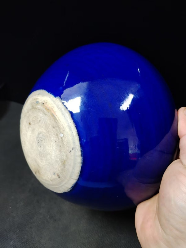 古玩陶瓷（全品）清晚期咸豐霽藍釉大香爐描述：直徑20cm，高9.5cm拍賣，當前價格2200元