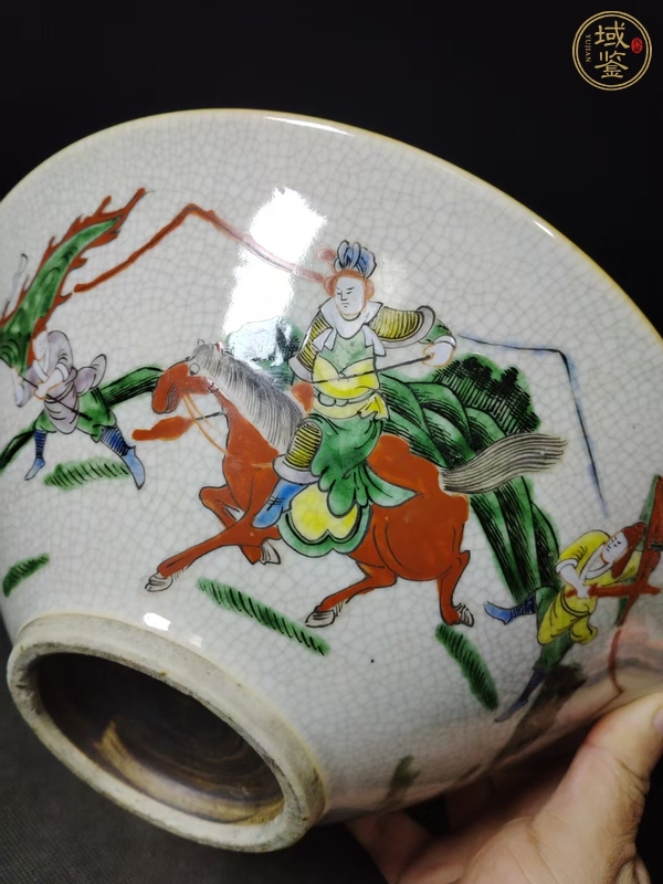 古玩陶瓷哥釉地鐵銹釉刀馬人五彩碗真品鑒賞圖