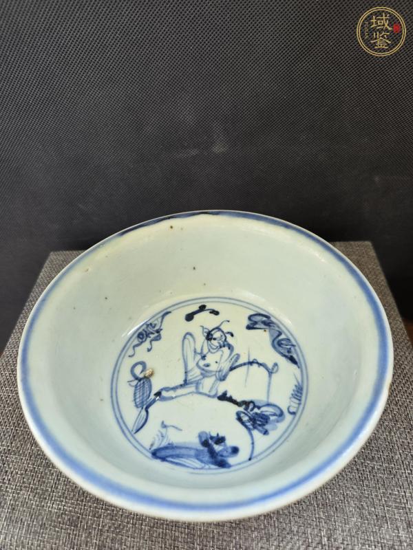 古玩陶瓷人物紋青花碗真品鑒賞圖