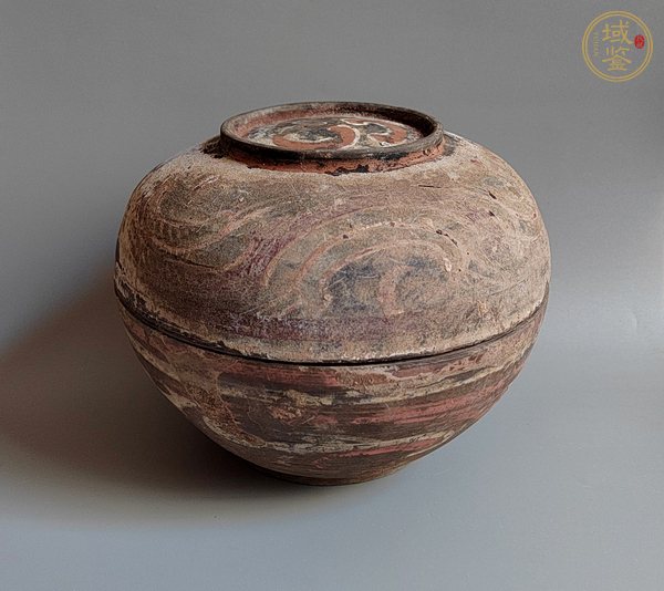 古玩陶瓷彩繪龍紋蓋盒真品鑒賞圖