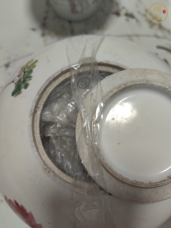 古玩陶瓷粉彩花鳥紋蓋罐真品鑒賞圖