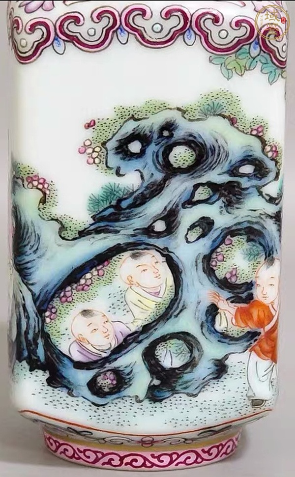 古玩陶瓷人物紋粉彩瓶真品鑒賞圖