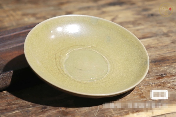 古玩陶瓷龍泉青瓷盤真品鑒賞圖