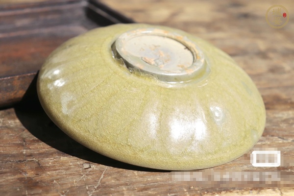 古玩陶瓷龍泉青瓷盤真品鑒賞圖