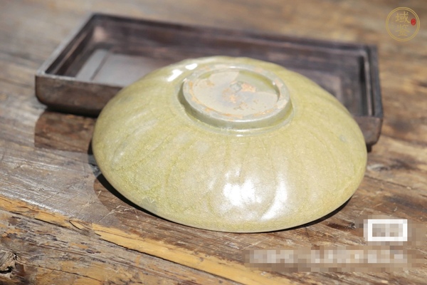 古玩陶瓷龍泉青瓷盤真品鑒賞圖