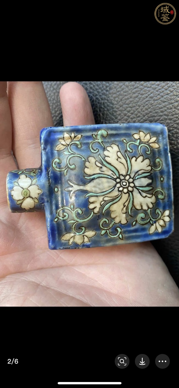 古玩陶瓷花卉紋粉彩鼻煙壺真品鑒賞圖