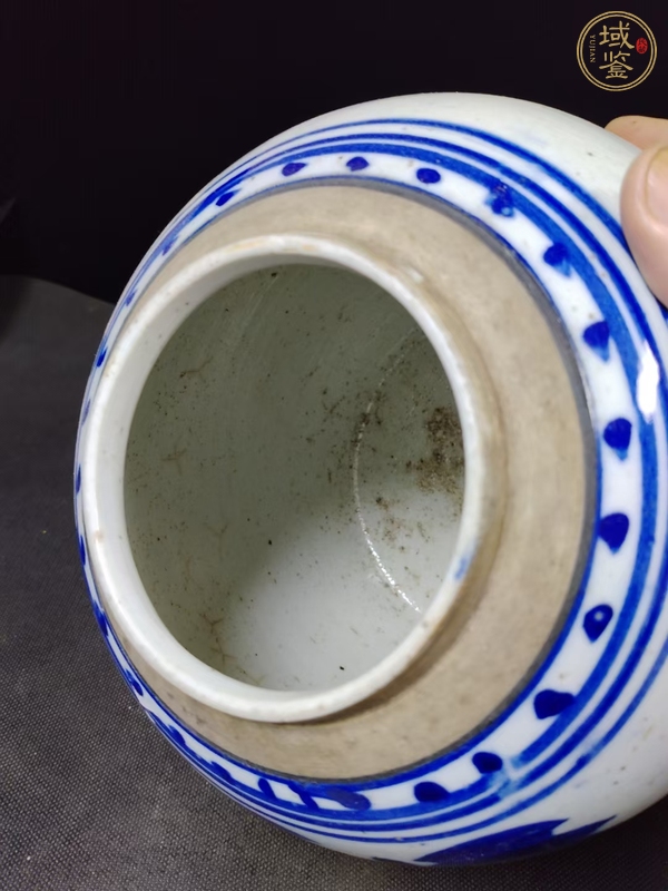 古玩陶瓷牡丹紋青花罐真品鑒賞圖