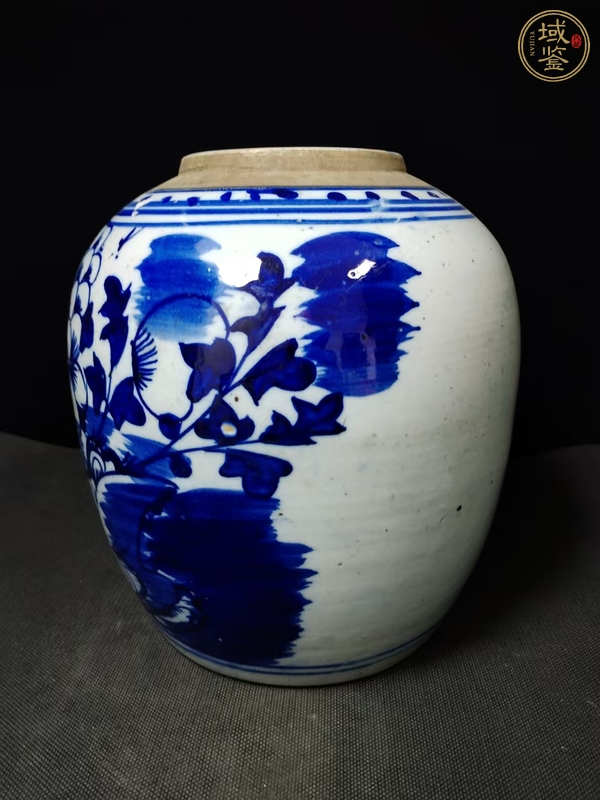古玩陶瓷牡丹紋青花罐真品鑒賞圖
