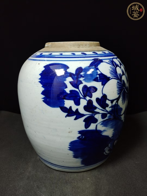 古玩陶瓷牡丹紋青花罐真品鑒賞圖