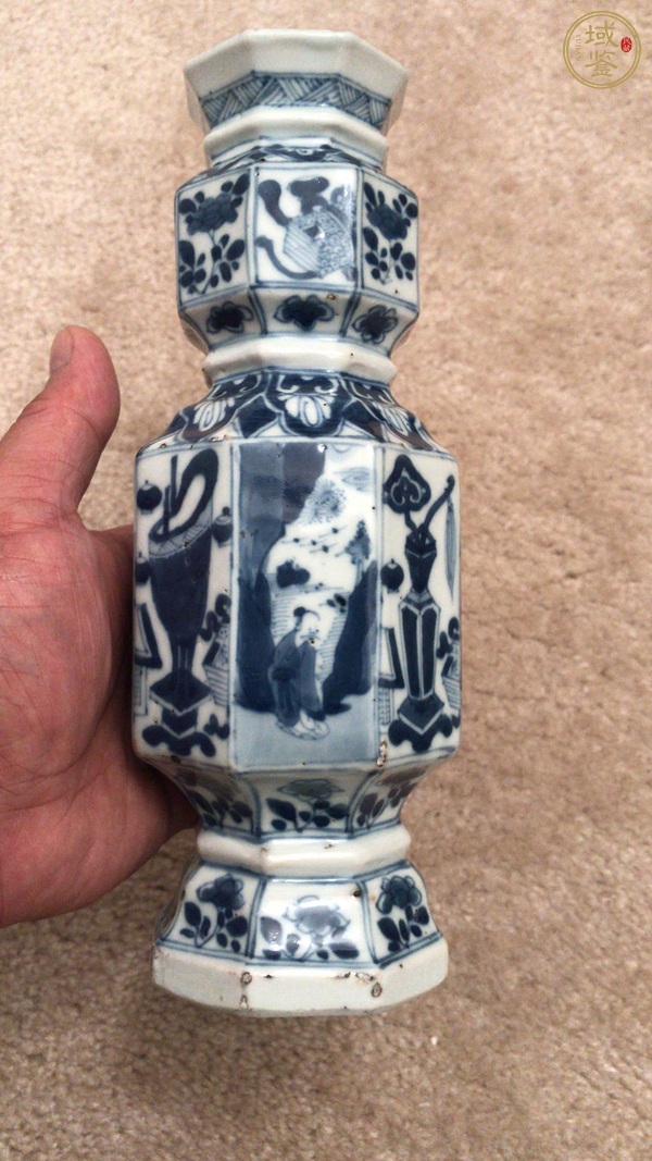 古玩陶瓷青花瓶真品鑒賞圖