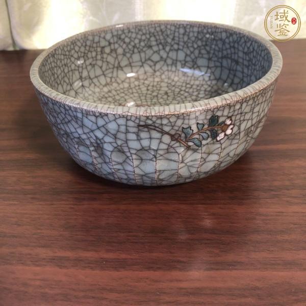 古玩陶瓷日本明治哥釉粉彩墩式碗真品鑒賞圖