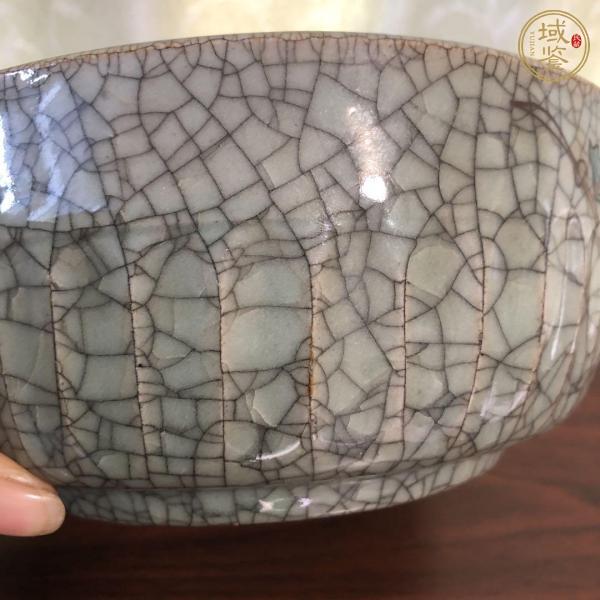 古玩陶瓷日本明治哥釉粉彩墩式碗真品鑒賞圖