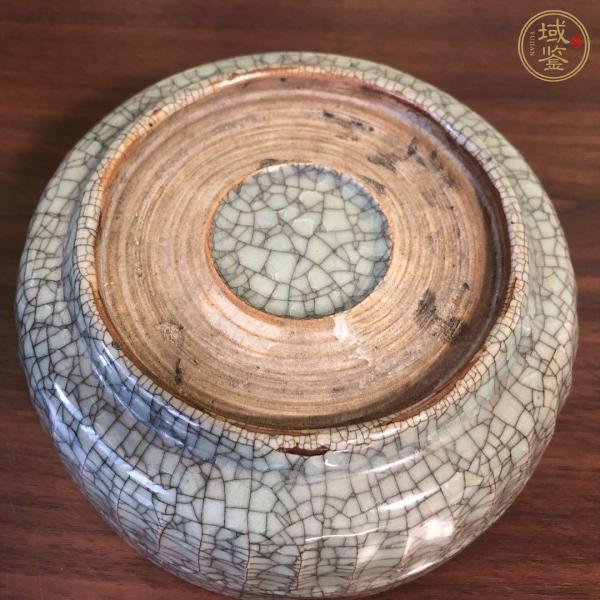 古玩陶瓷日本明治哥釉粉彩墩式碗真品鑒賞圖