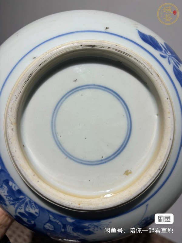 古玩陶瓷花蝶紋青花圈足缽式香爐真品鑒賞圖