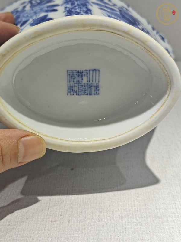 古玩陶瓷青花瓶真品鑒賞圖