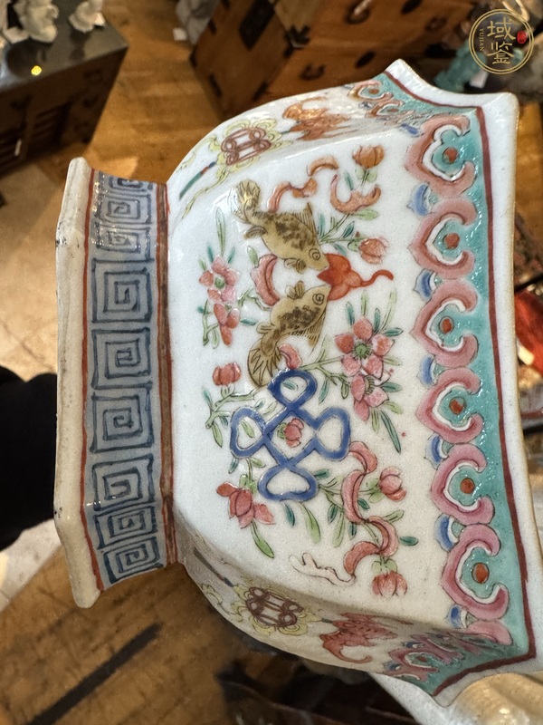古玩陶瓷佛家八寶粉彩貢碗真品鑒賞圖
