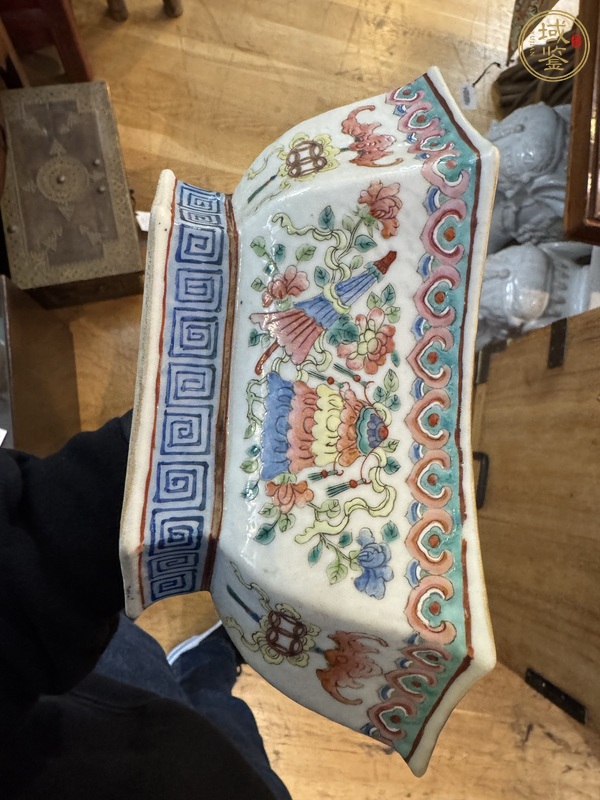 古玩陶瓷佛家八寶粉彩貢碗真品鑒賞圖