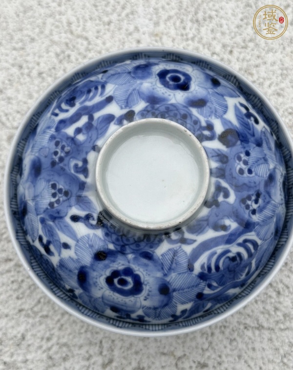 古玩青花蓋碗真品鑒賞圖