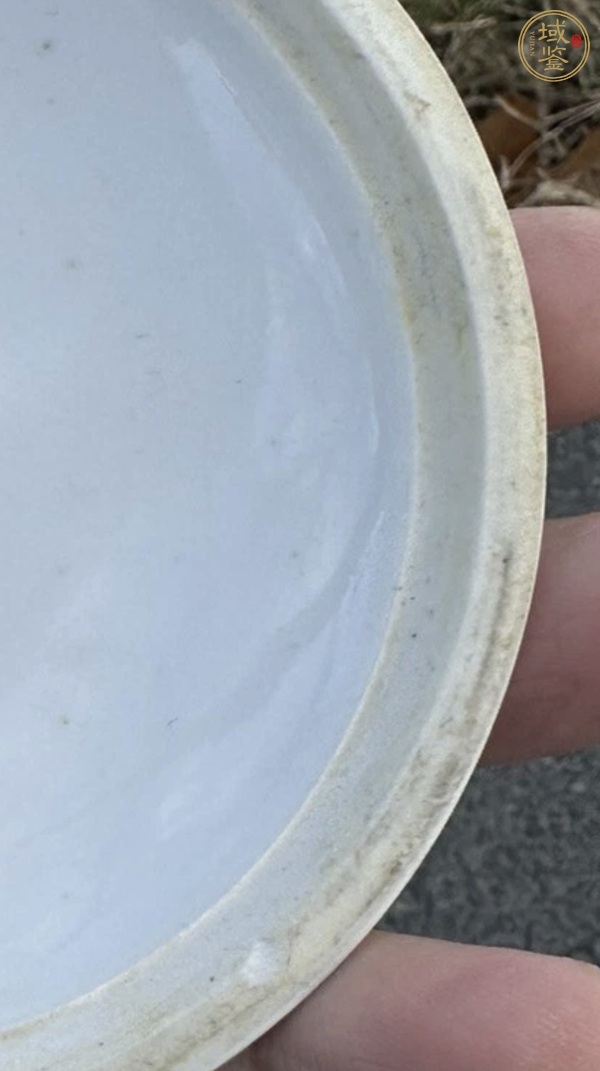 古玩陶瓷青花龍紋印盒真品鑒賞圖