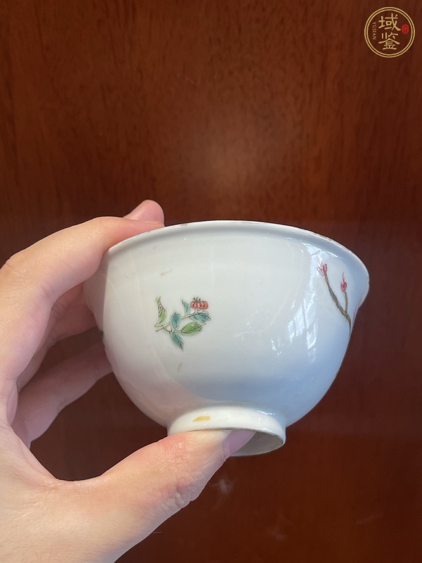 古玩陶瓷粉彩花卉紋茶圓真品鑒賞圖