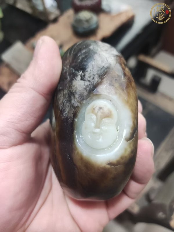 古玩玉器染色仿和田籽料把件真品鑒賞圖