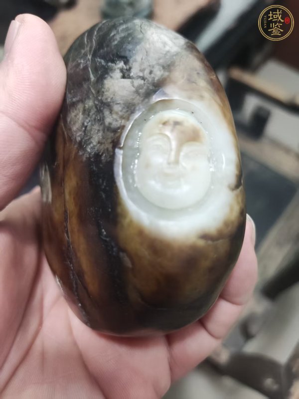 古玩玉器染色仿和田籽料把件真品鑒賞圖