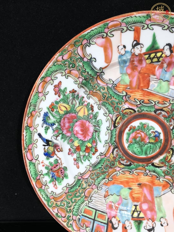 古玩陶瓷人物花鳥蝶紋廣彩盤真品鑒賞圖