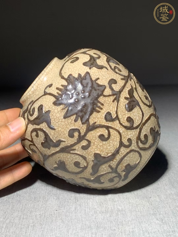 古玩陶瓷哥釉地鐵銹釉罐真品鑒賞圖