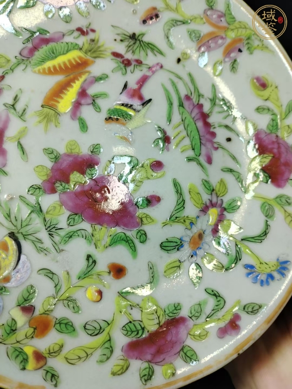 古玩陶瓷花鳥蝶紋廣彩盤真品鑒賞圖