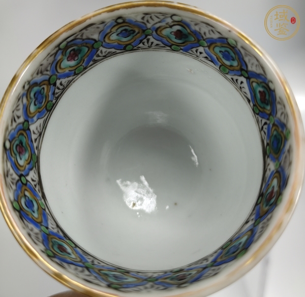 古玩陶瓷咸豐五彩人物紋杯真品鑒賞圖