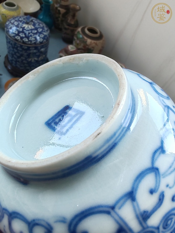 古玩陶瓷青花纏枝花卉喜字紋杯真品鑒賞圖