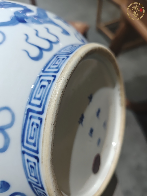 古玩陶瓷青花賞瓶真品鑒賞圖