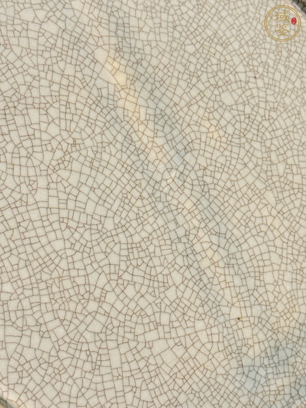 古玩陶瓷魚藻紋青釉盤真品鑒賞圖