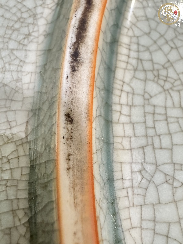古玩陶瓷魚藻紋青釉盤真品鑒賞圖
